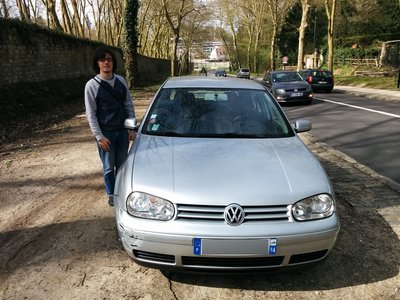 [La voiture intacte]