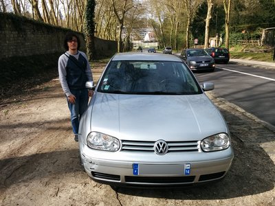 [La voiture intacte]