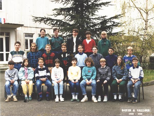 [Photographie de classe 1988–1989]