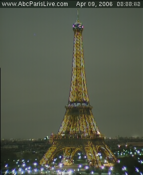 [La tour Eiffel, de nuit]