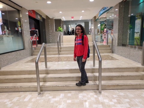[Vue dans un centre commercial]