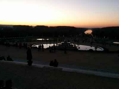 [Versailles au coucher du soleil: bassin de Latone]
